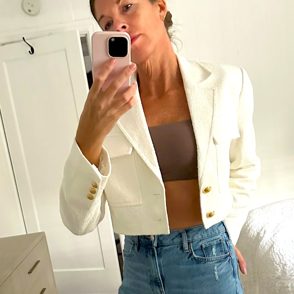 Cream boucle Chanel style cropped suit jacket